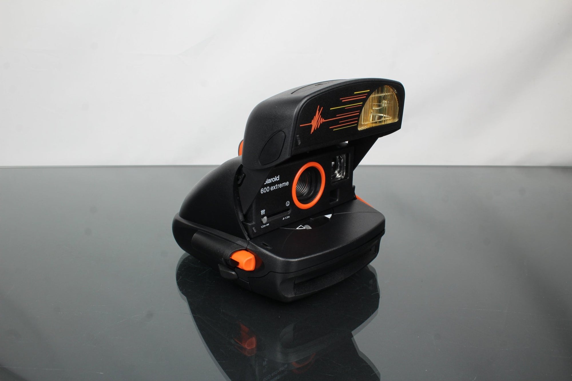 Polaroid 600 Extreme - Dutch|Thrift