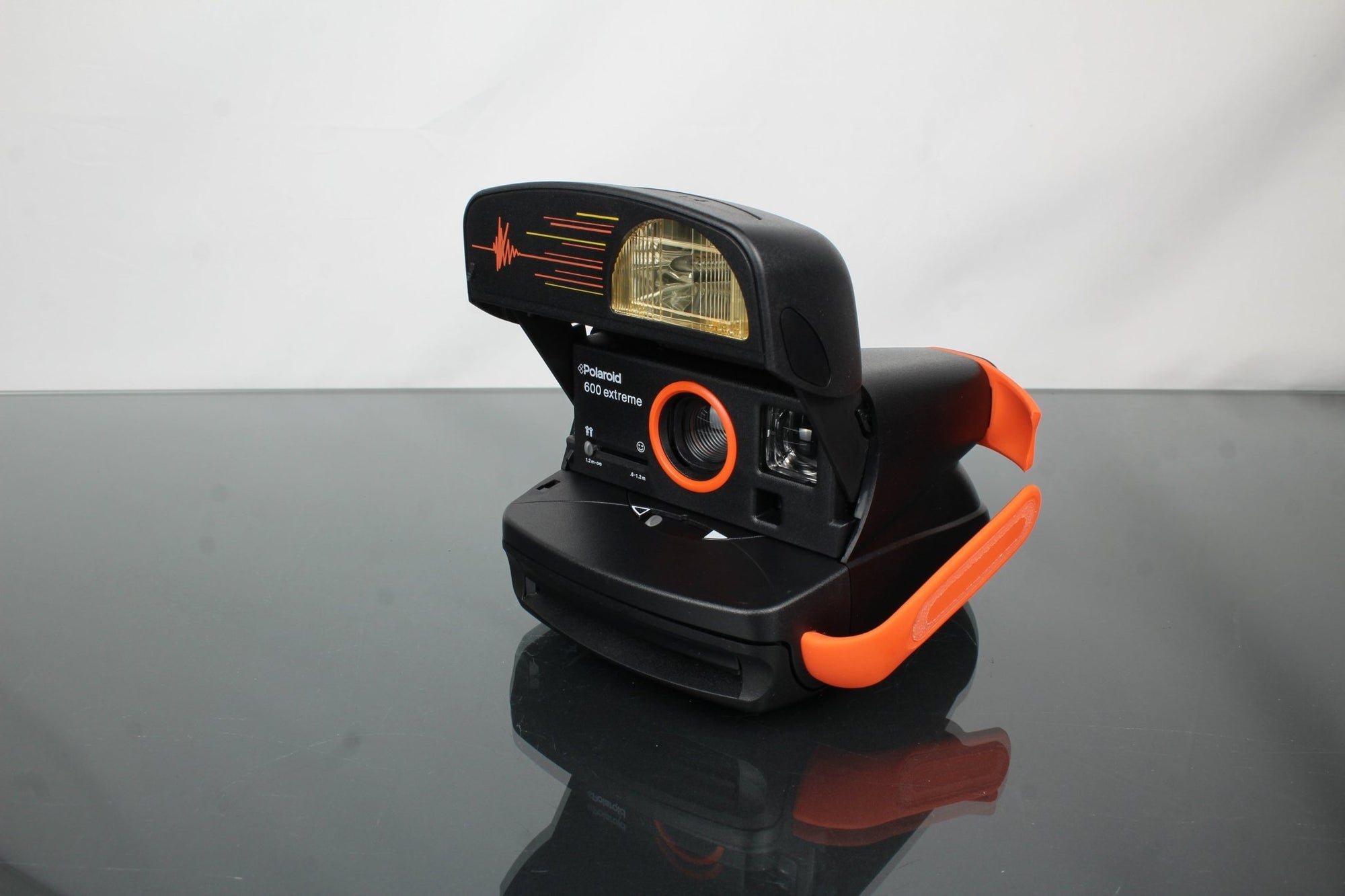 Polaroid 600 Extreme - Dutch|Thrift