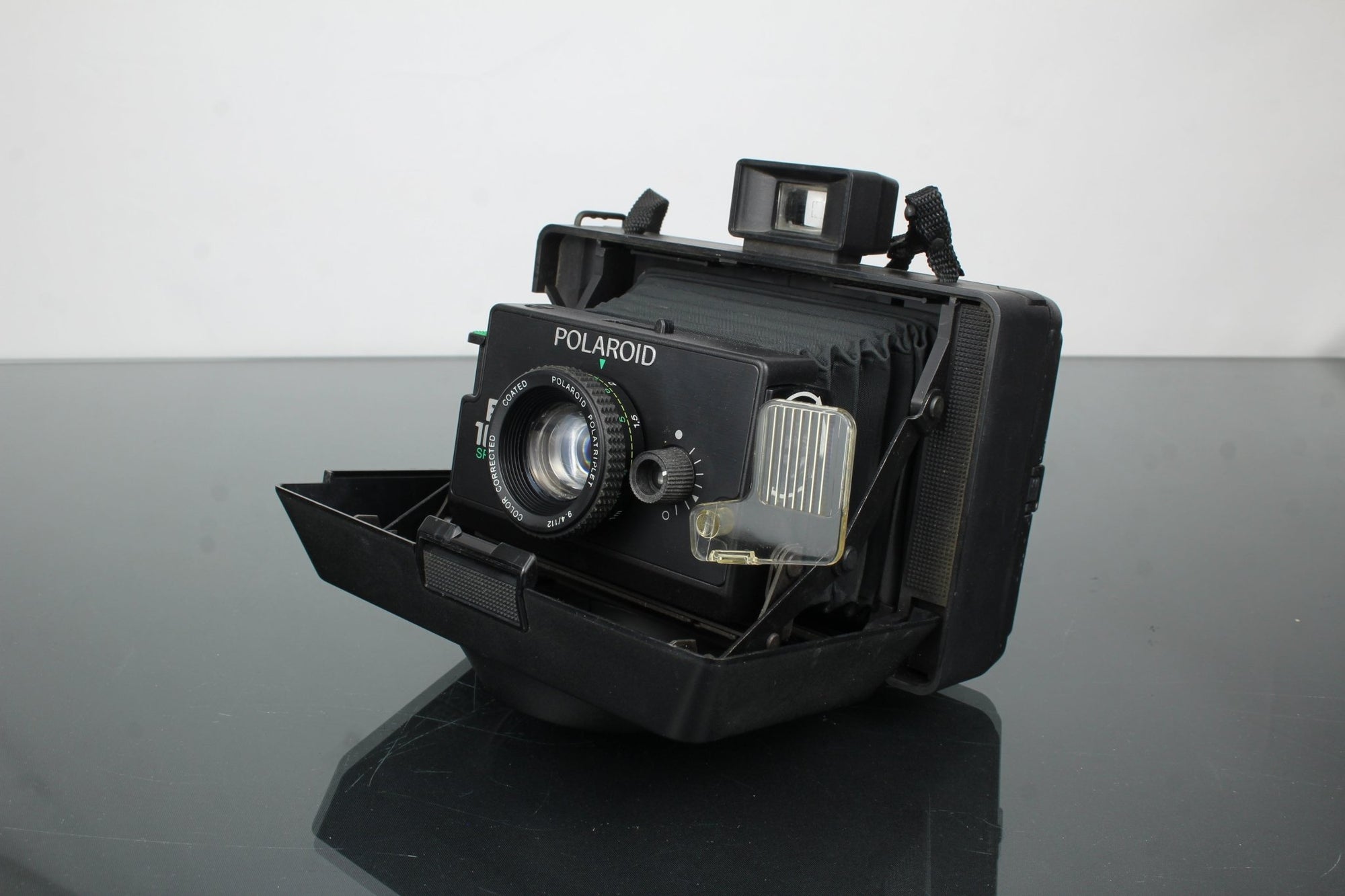 Polaroid EE 100 special - Dutch|Thrift