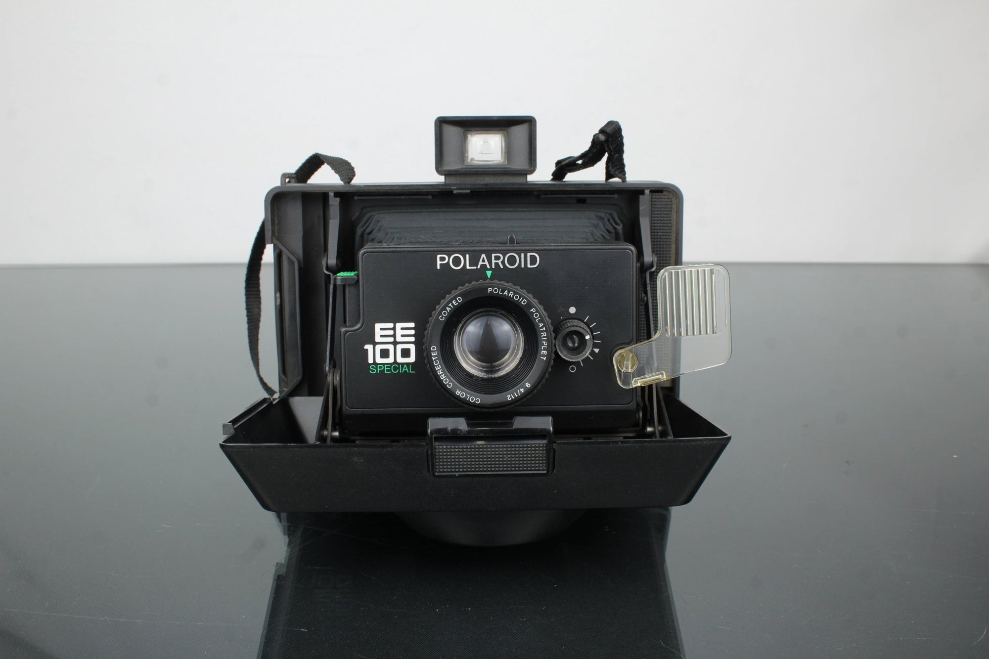 Polaroid EE 100 special - Dutch|Thrift