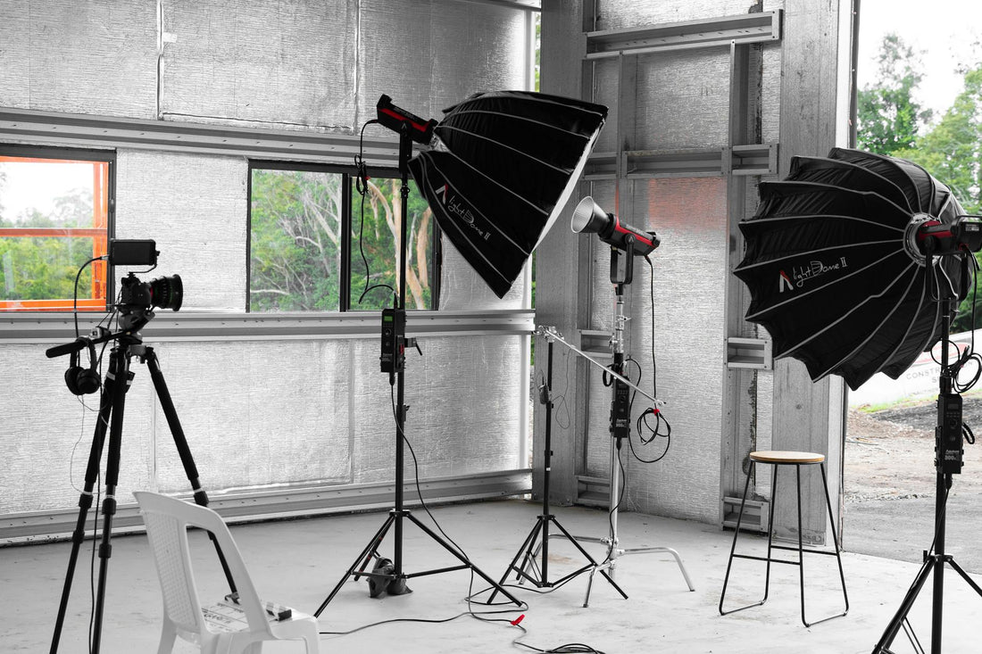Vintage DSLRs That Still Shine in 2025 - Dutch|Thrift