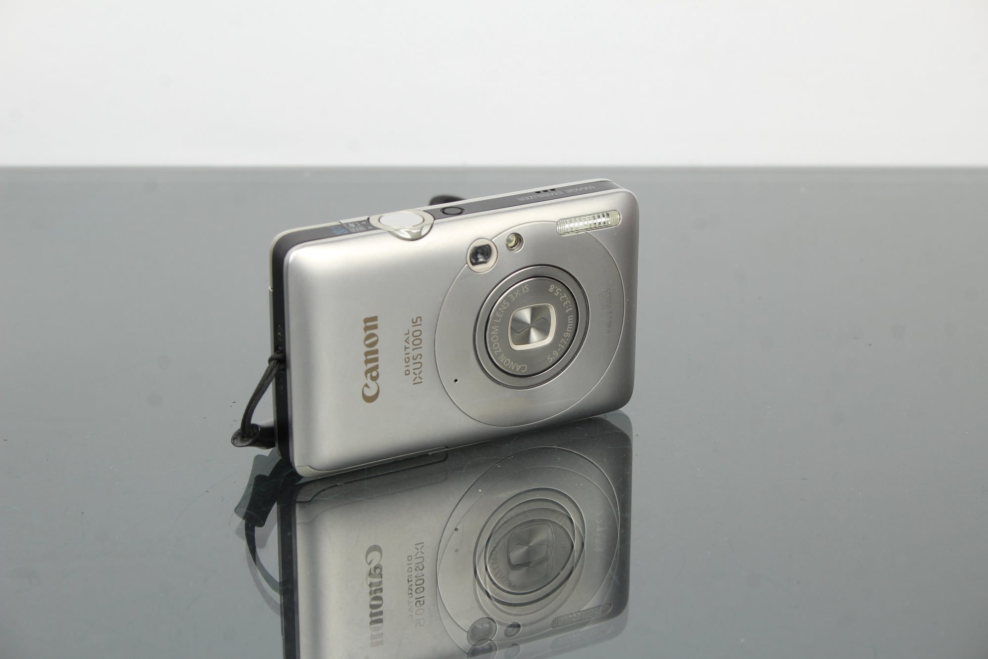 Canon IXUS 100 est