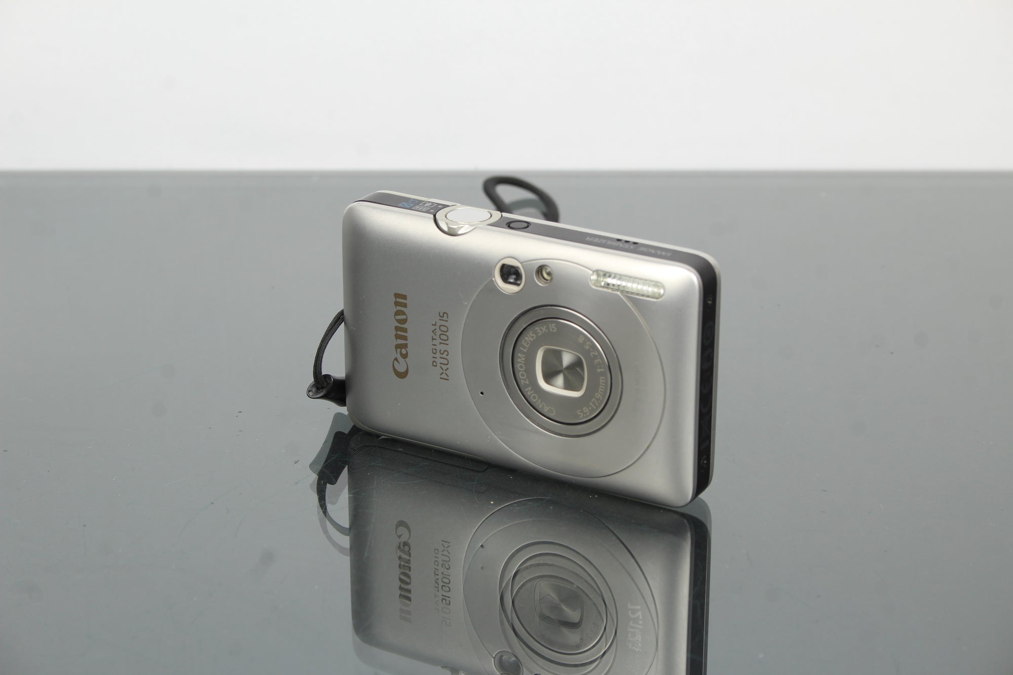 Canon IXUS 100 est