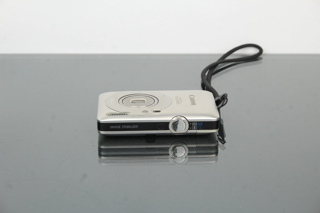 Canon IXUS 100 est