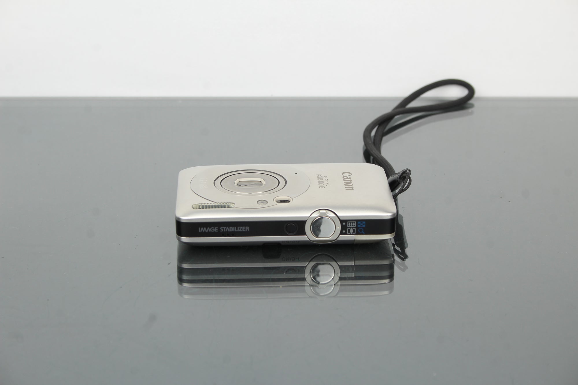 Canon IXUS 100 est