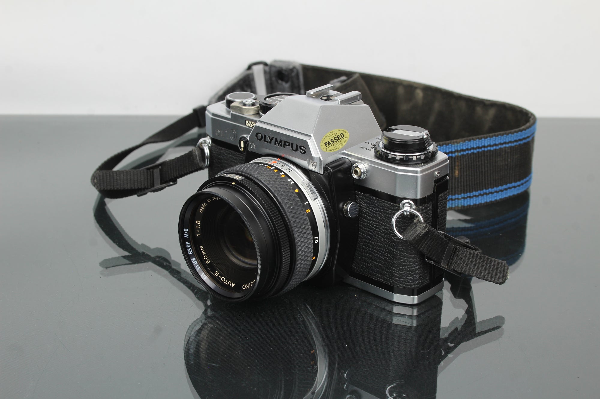 Olympus OM 10 + objectif Olympus 50mm 1:1.8