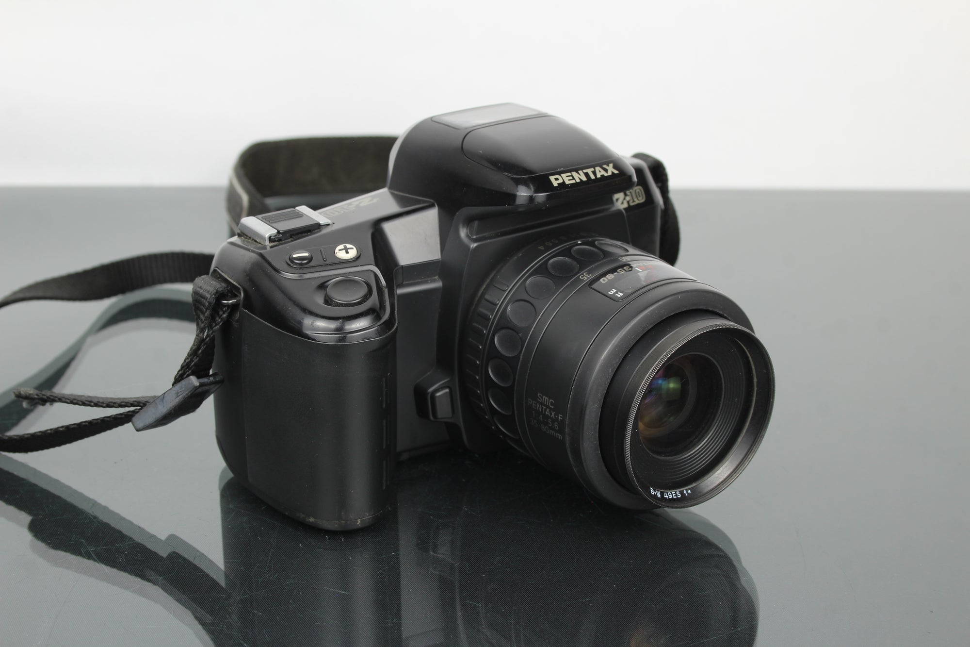 Pentax Z-10 + objectif 1:4-5.6 35-80mm