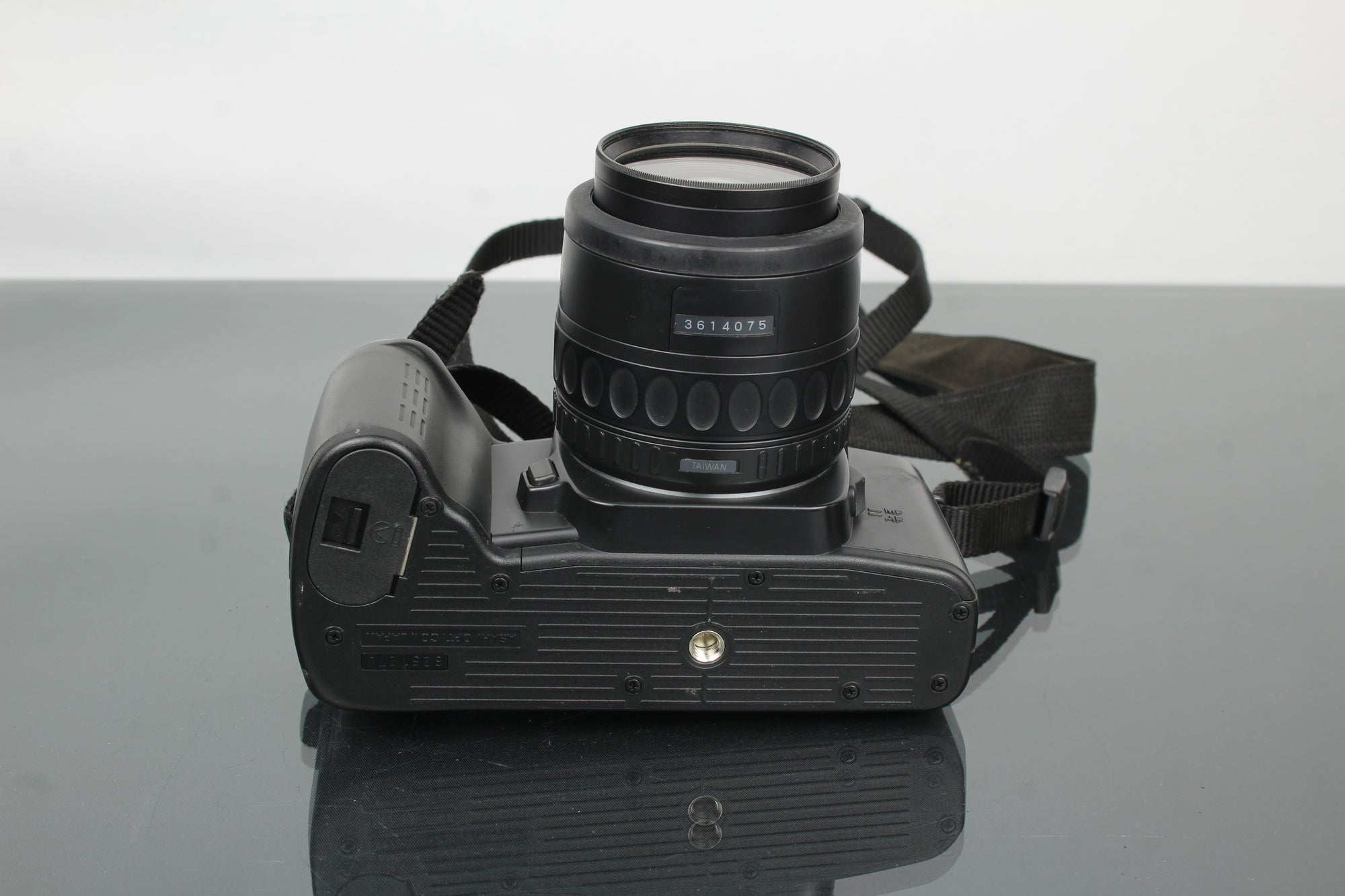 Pentax Z-10 + objectif 1:4-5.6 35-80mm