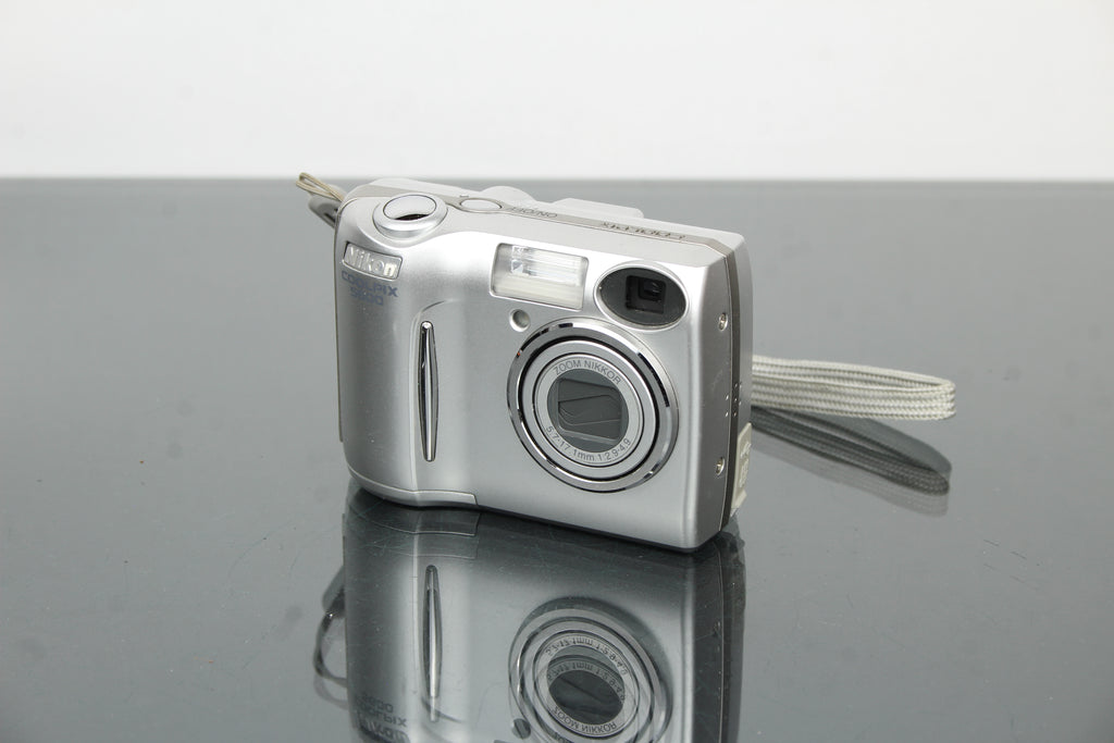 Nikon Coolpix 5600