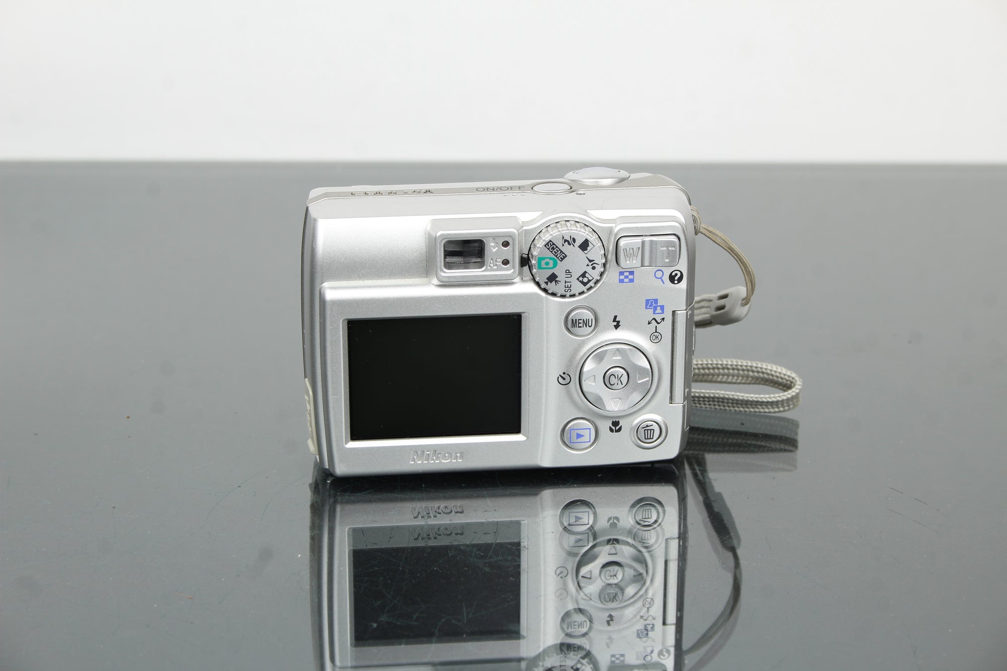 Nikon Coolpix 5600