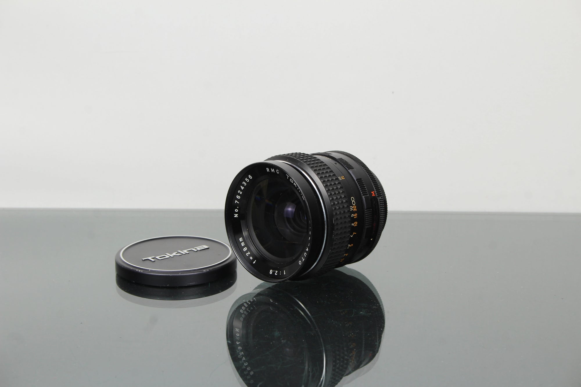 Tokina Wide-Auto 1:2.8 f=28mm Monture M42
