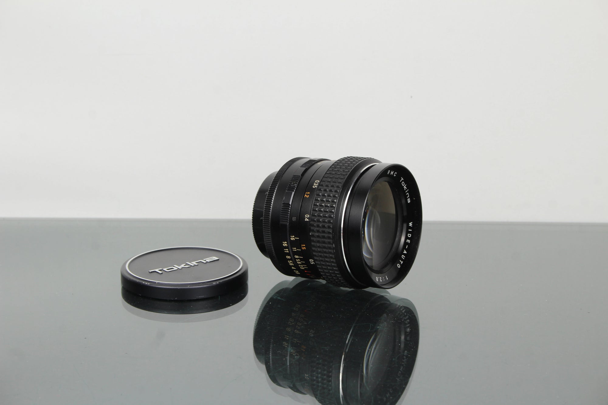 Tokina Wide-Auto 1:2.8 f=28mm Monture M42