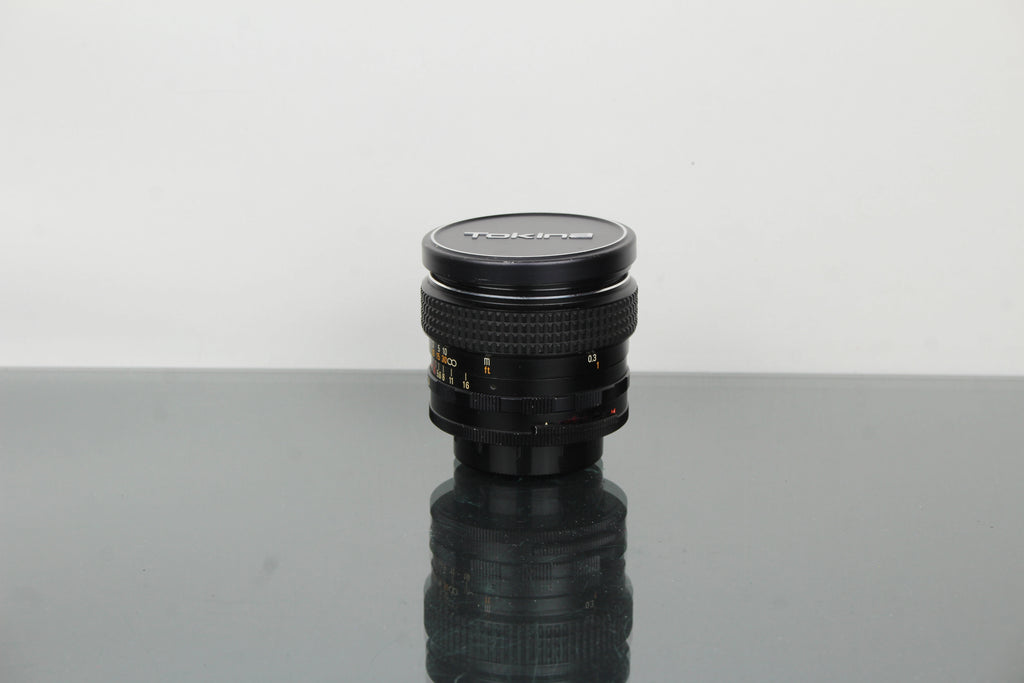 Tokina Wide-Auto 1:2.8 f=28mm Monture M42