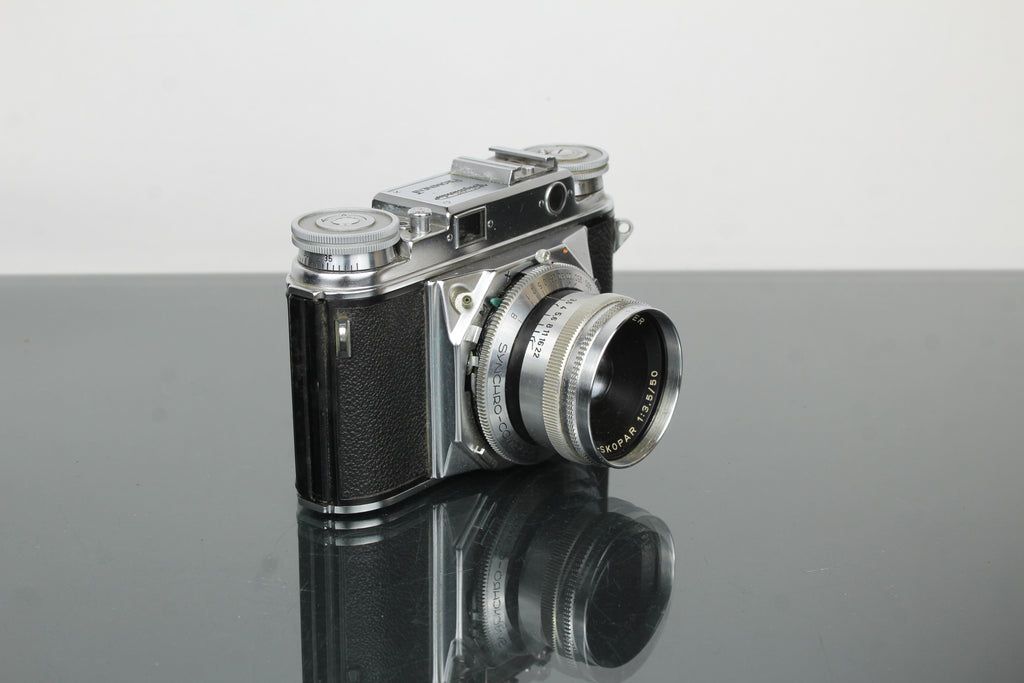 Voigtlander Prominent + objectif 50 mm f/1.5 Nokton