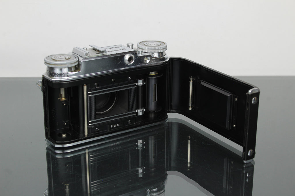 Voigtlander Prominent + objectif 50 mm f/1.5 Nokton