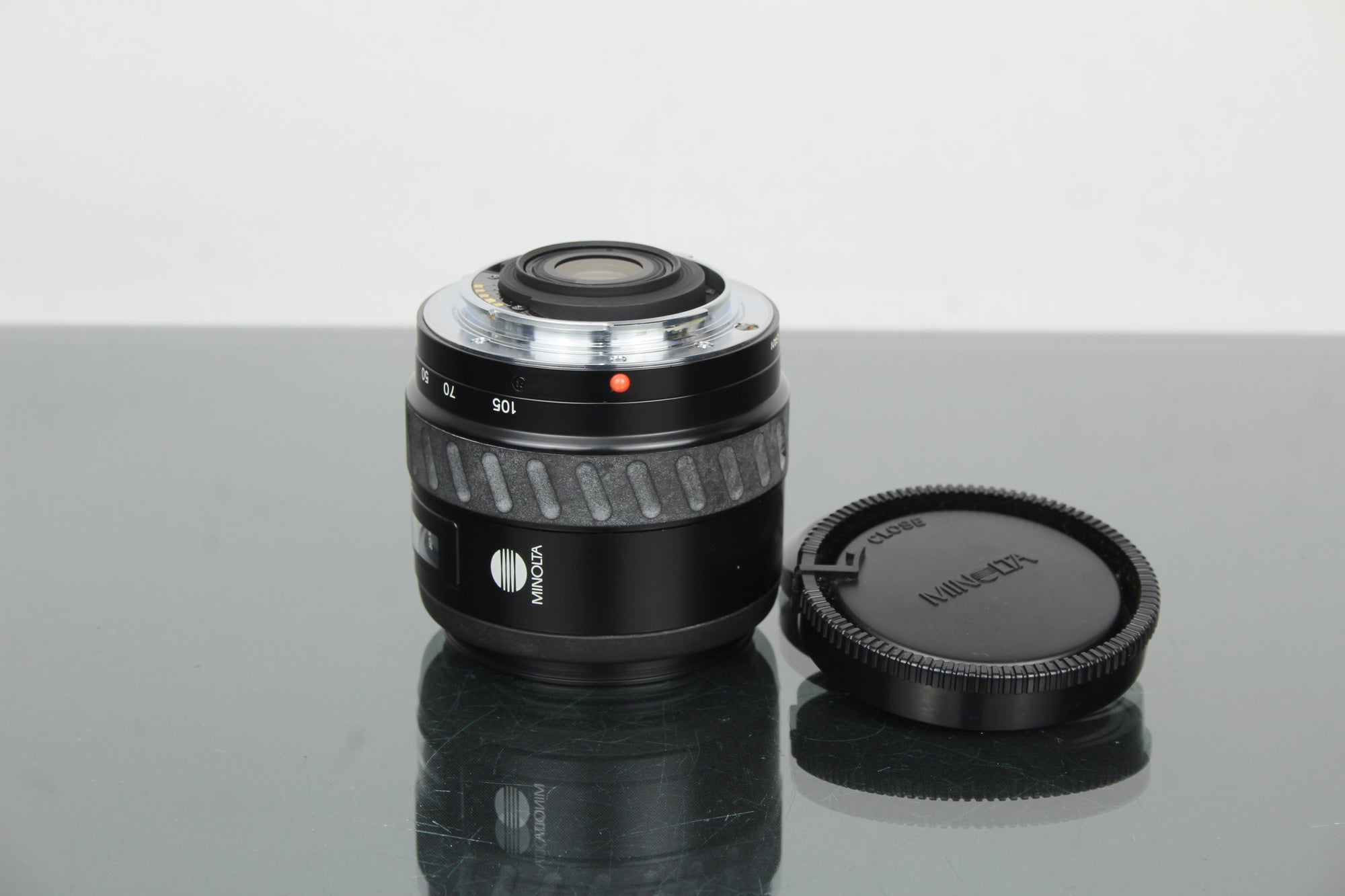 Minolta AF 35-105mm f/3.5-4.5 (monture A)