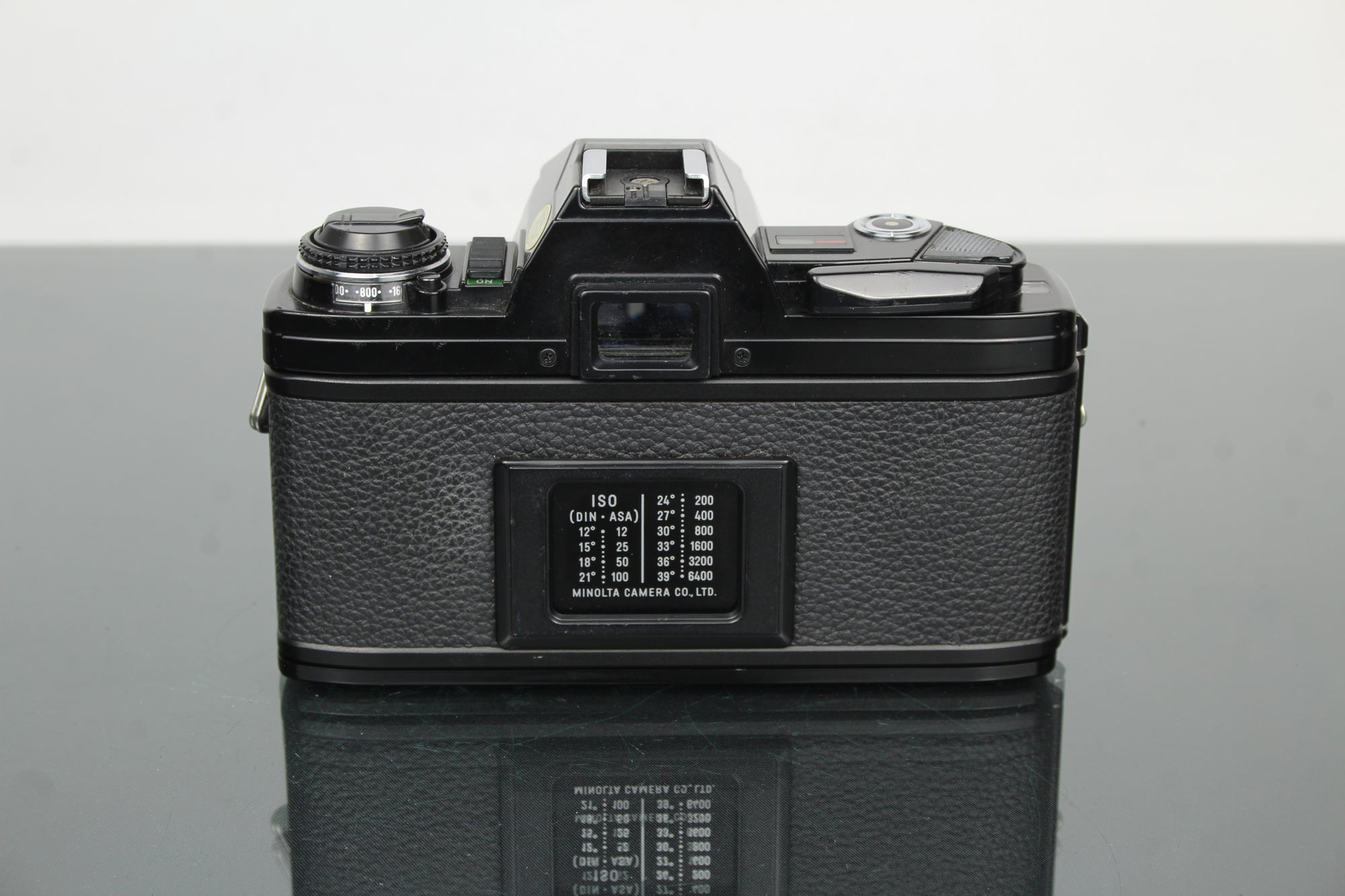 Minolta X-300 + objectif MD Rokkor 50mm 1:1.7 55mm