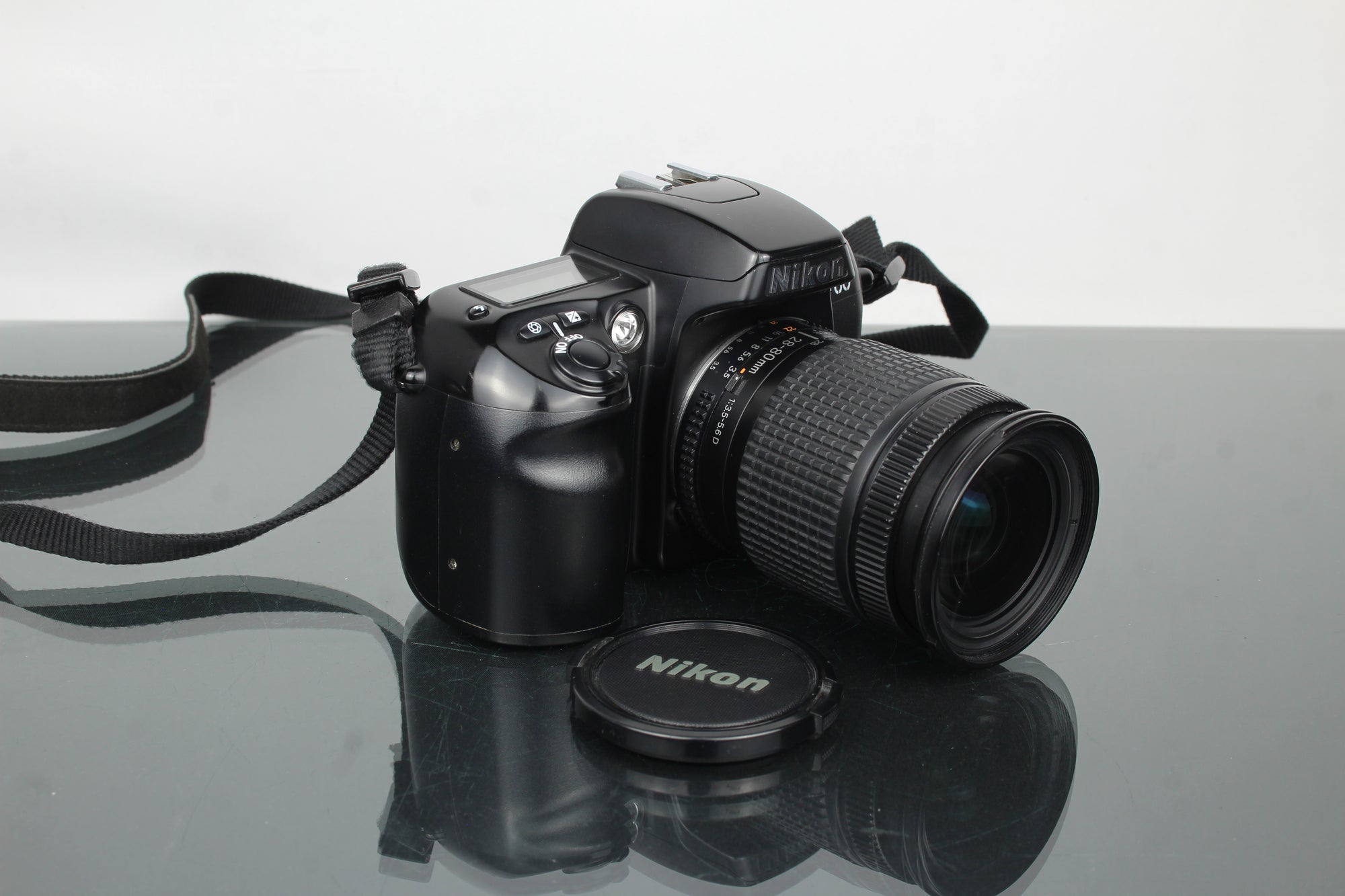 Nikon F60 + objectif AF Nikkor 28-80mm 1:3.5-5.6 D