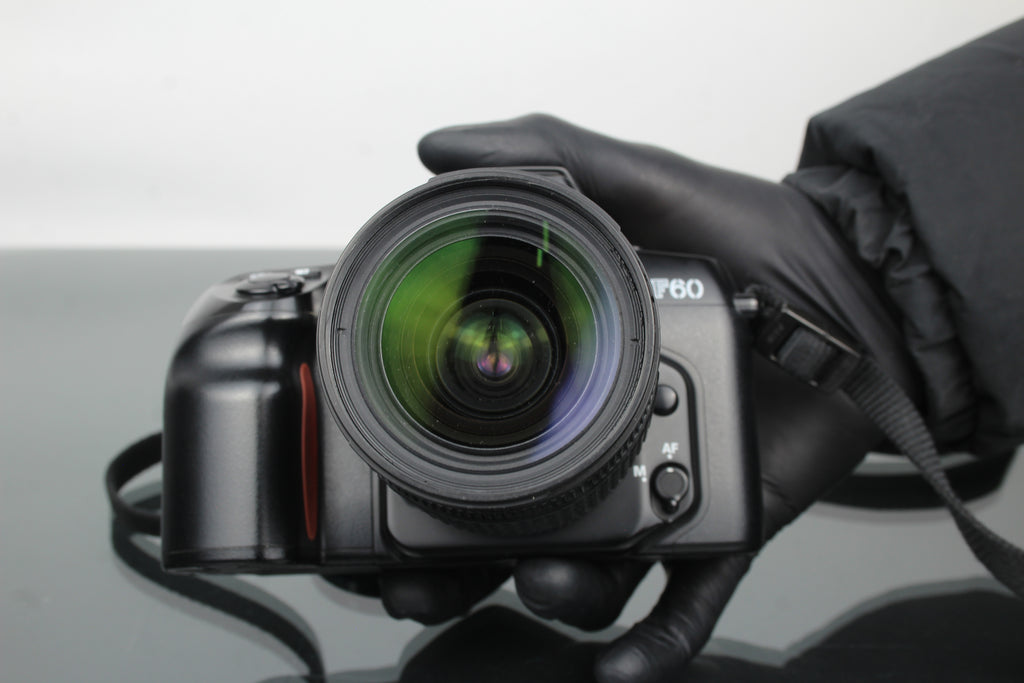 Nikon F60 + objectif AF Nikkor 28-80mm 1:3.5-5.6 D
