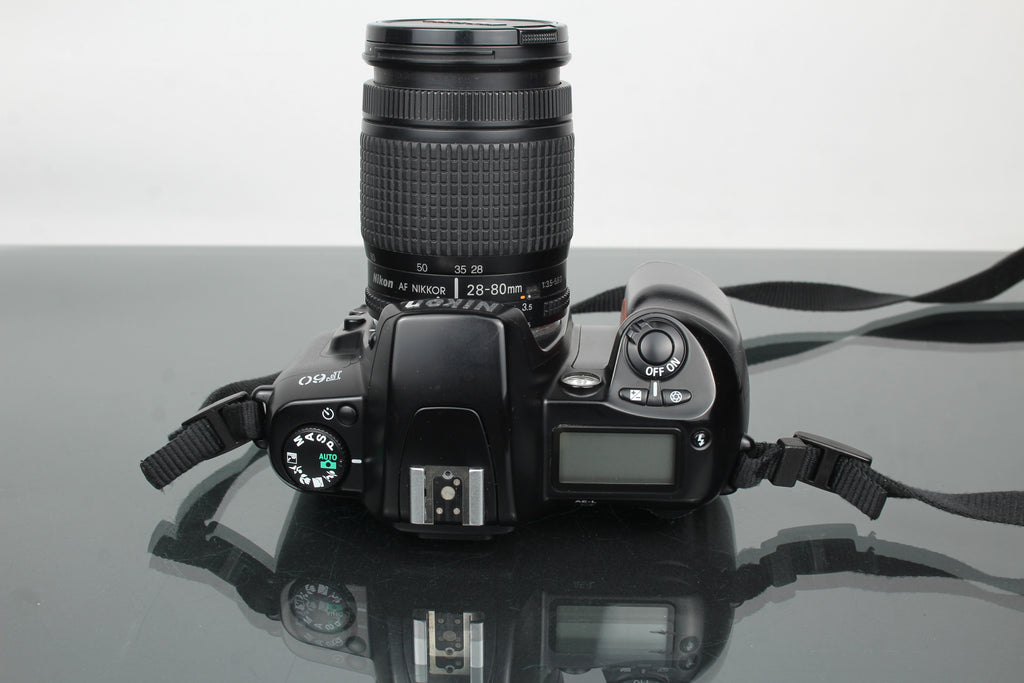 Nikon F60 + objectif AF Nikkor 28-80mm 1:3.5-5.6 D