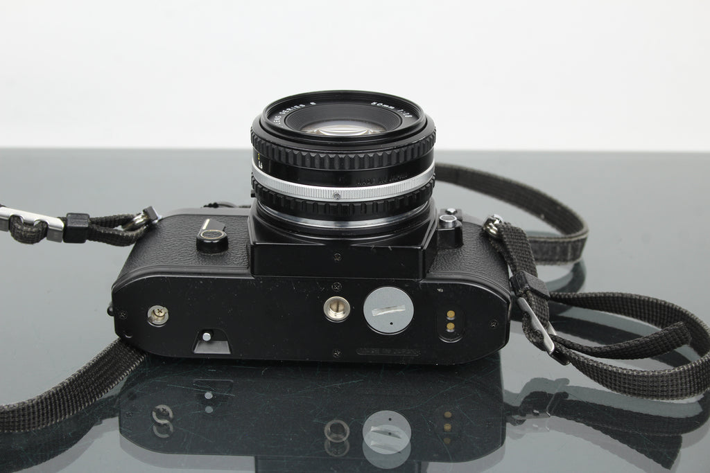 Nikon EM + objectif 50 mm 1:1.8 Series E