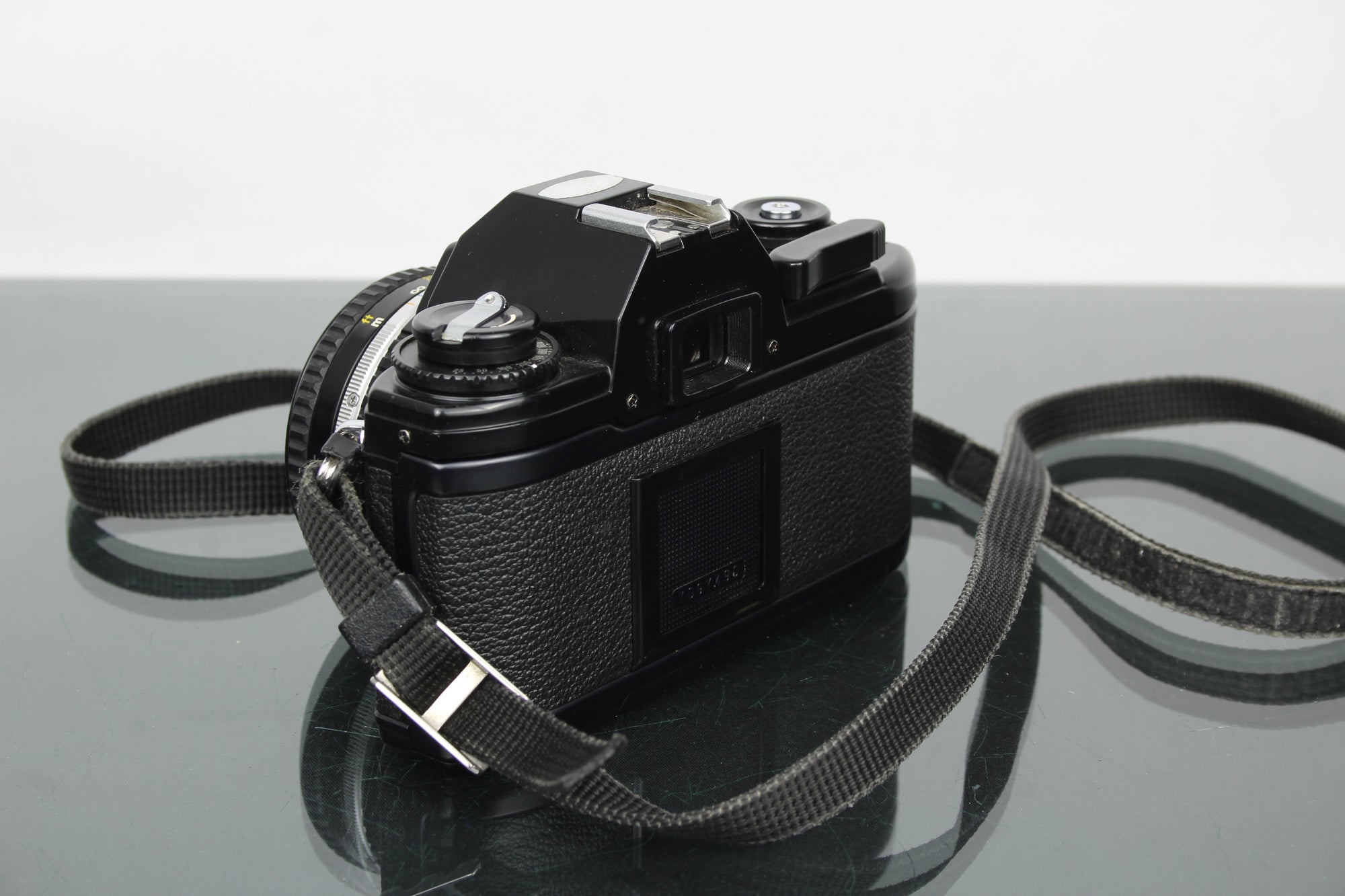 Nikon EM + objectif 50 mm 1:1.8 Series E