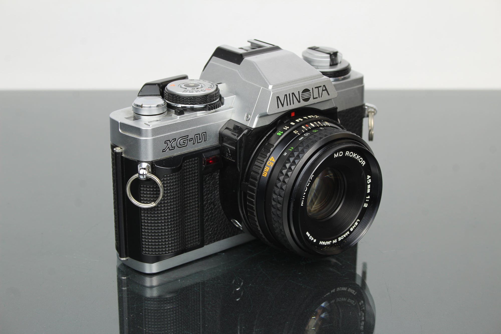 Minolta XG-M + objectif Minolta MD Rokkor 45mm 1:2