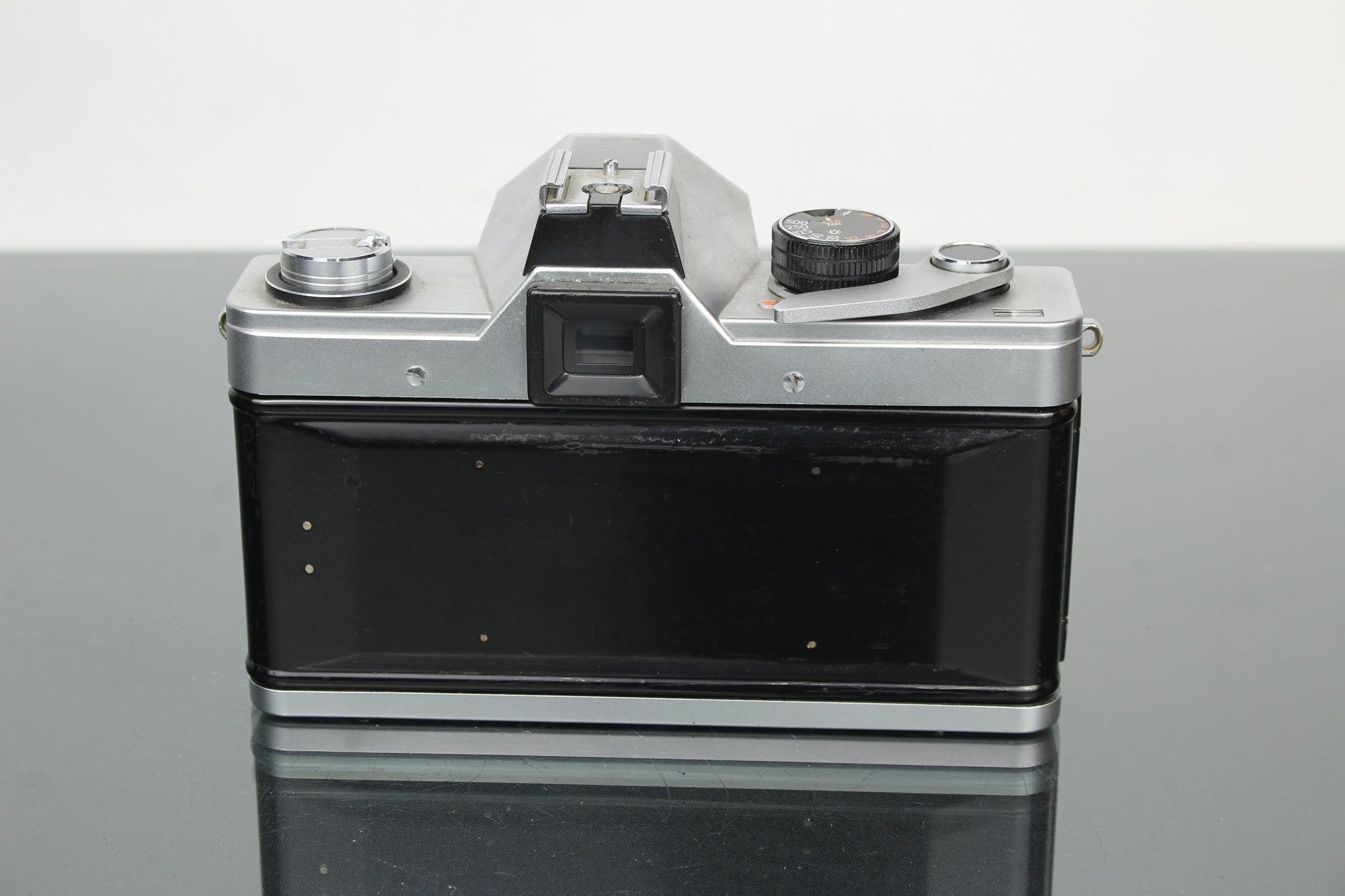 <tc>Praktica</tc> super TL2 + objectif Pentacon électrique 50mm 1.8 M42