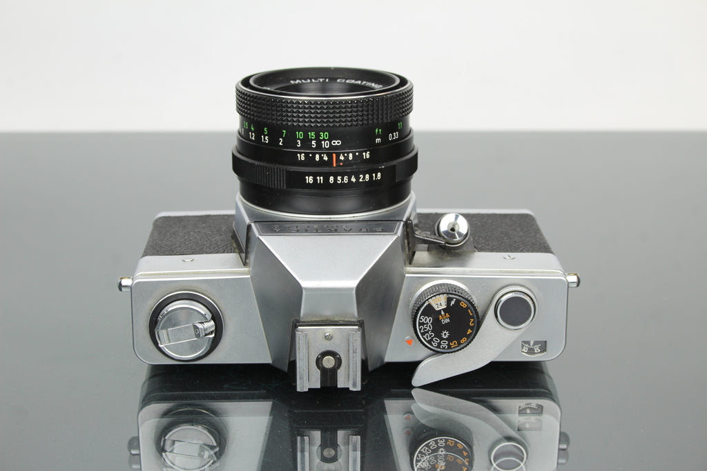 <tc>Praktica</tc> super TL2 + objectif Pentacon électrique 50mm 1.8 M42