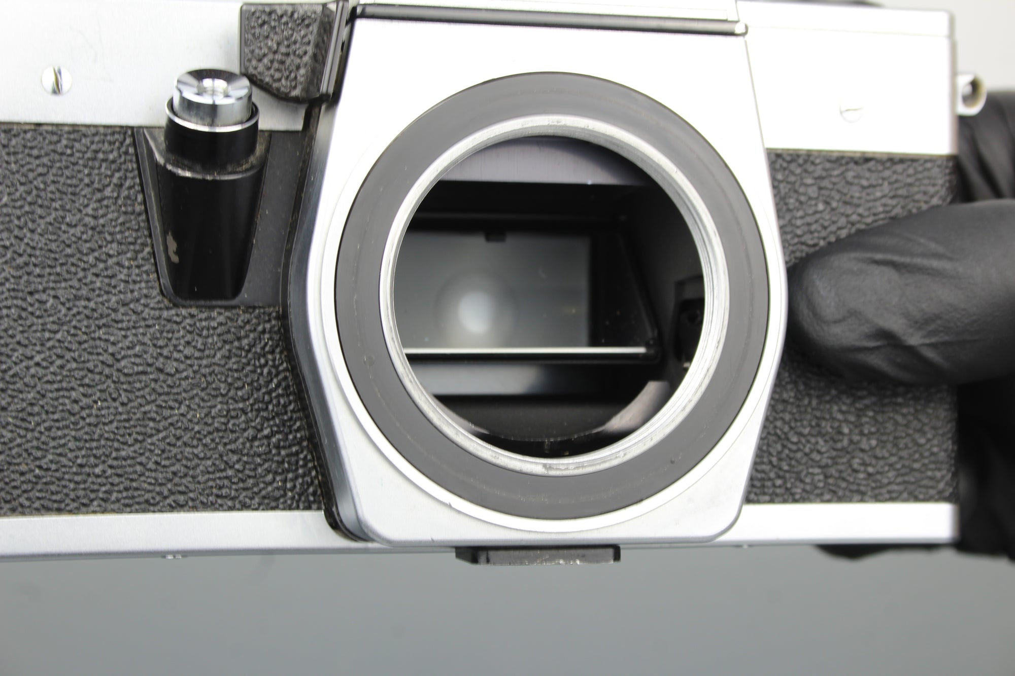 <tc>Praktica</tc> super TL2 + objectif Pentacon électrique 50mm 1.8 M42