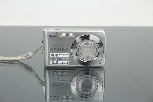 Nikon Coolpix S210