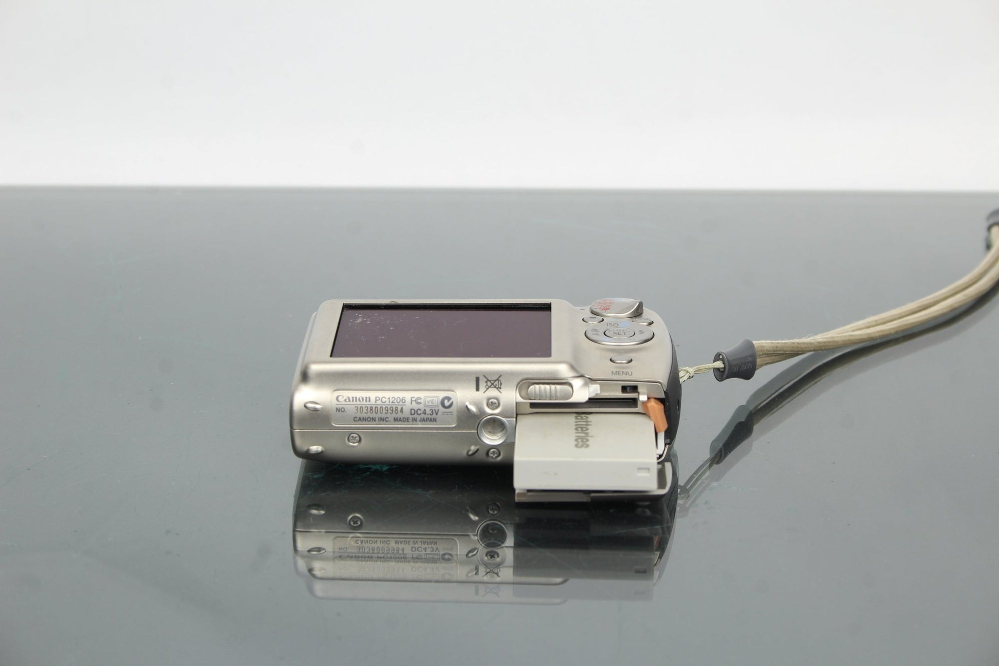 Canon Digital IXUS 900TI - Dutch|Thrift