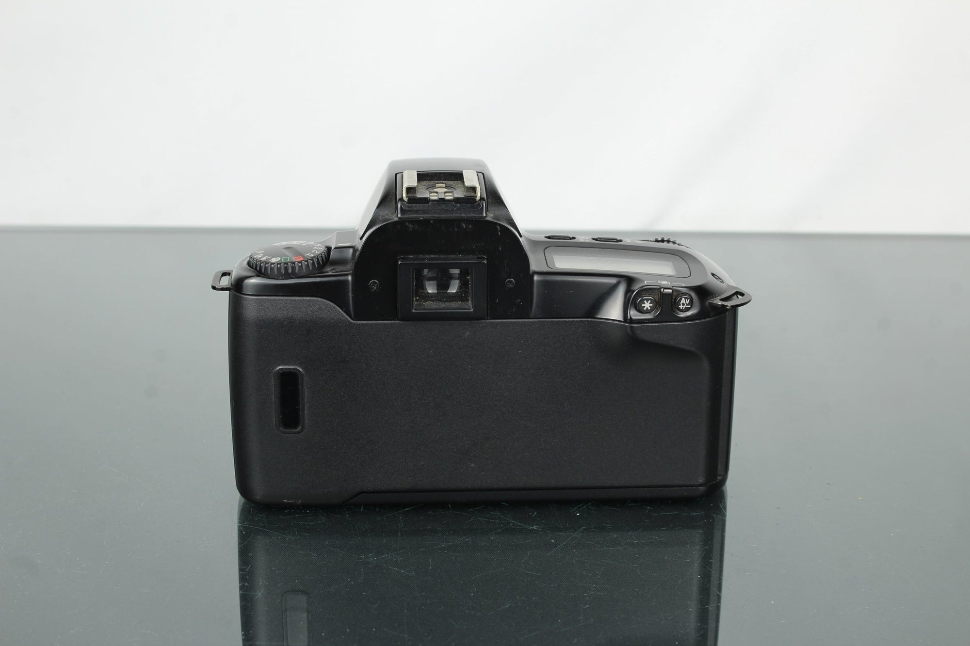 Canon EOS 500 - Dutch|Thrift