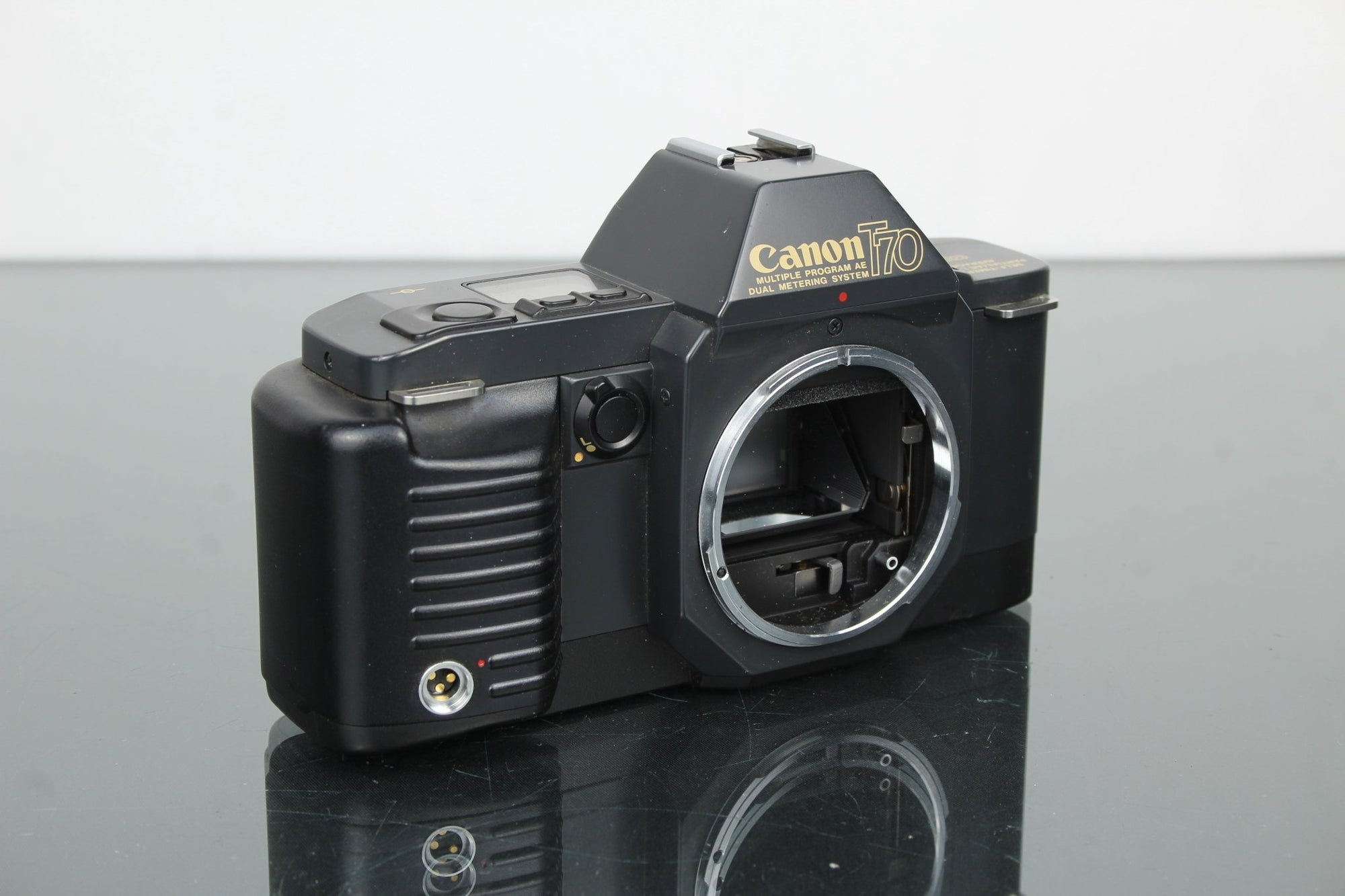 Canon T70 - Dutch|Thrift