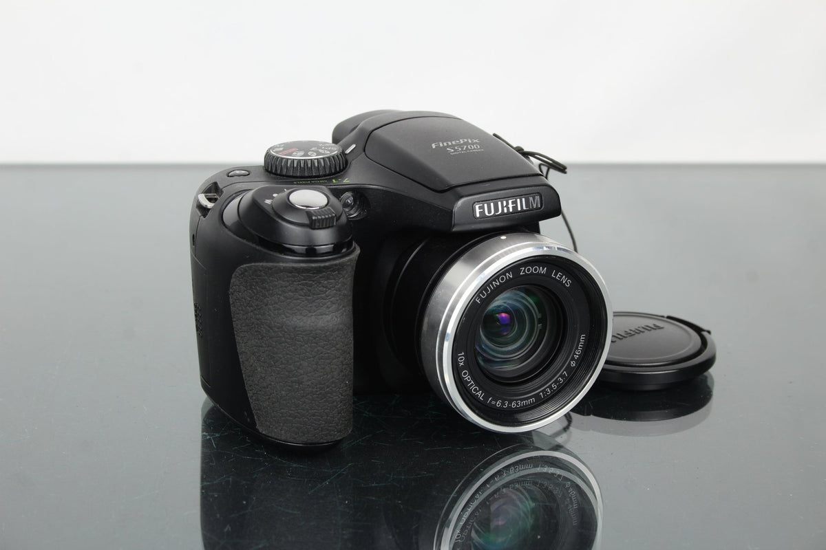 Fujifilm FinePix S5700 - Dutch|Thrift