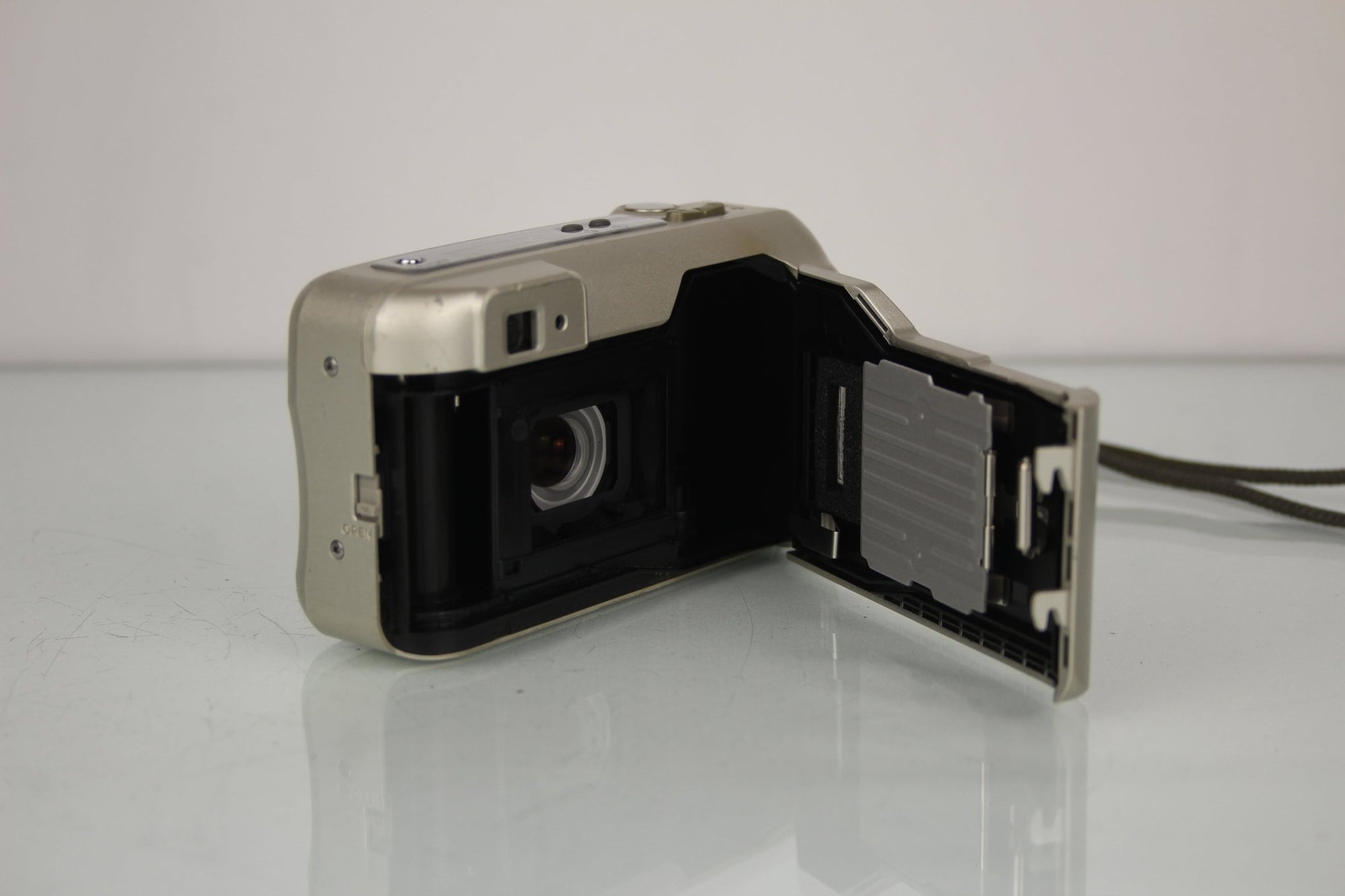 Minolta 110 Zoom - Dutch|Thrift