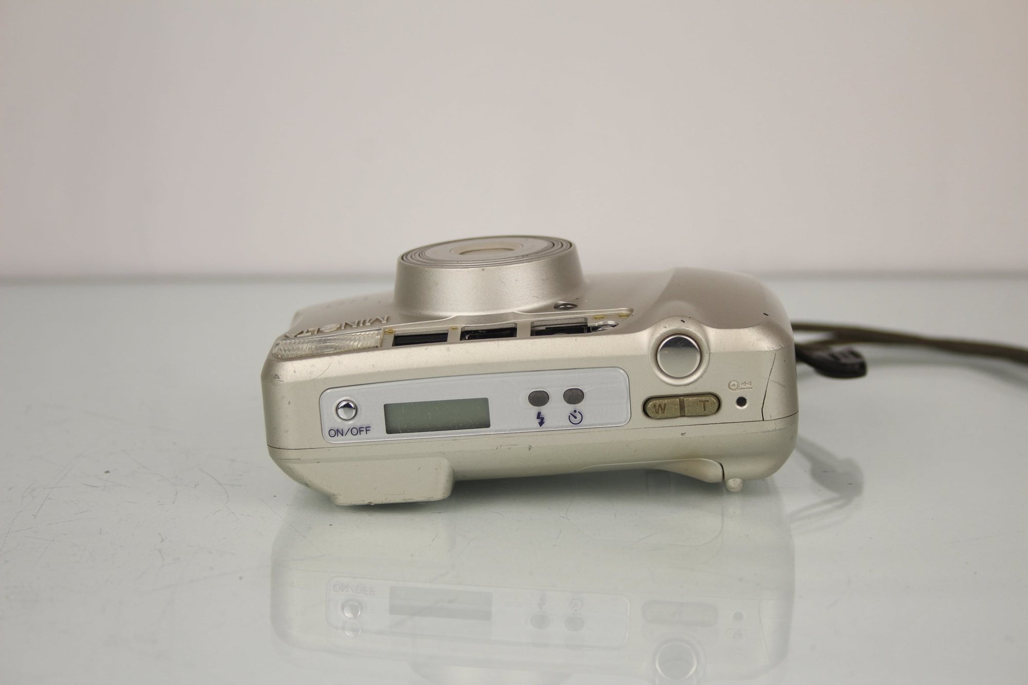 Minolta 110 Zoom - Dutch|Thrift
