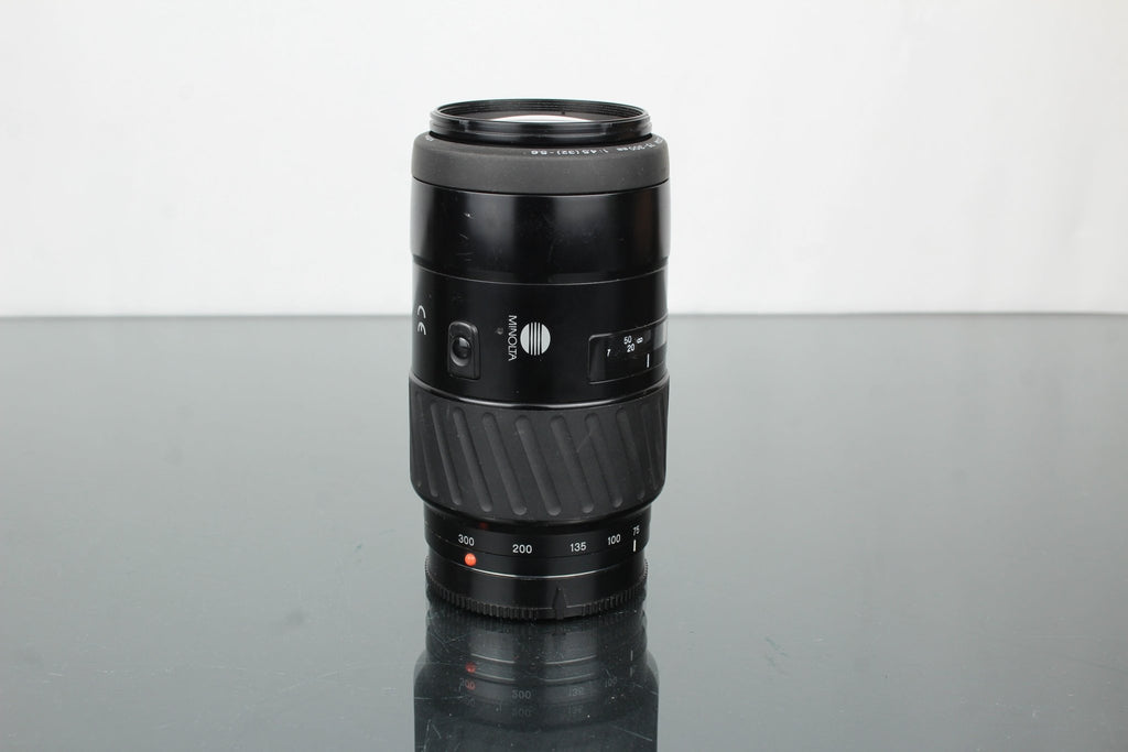 Minolta AF Zoom 75 - 300mm 1:4.5(32) - 5.6 - Dutch|Thrift