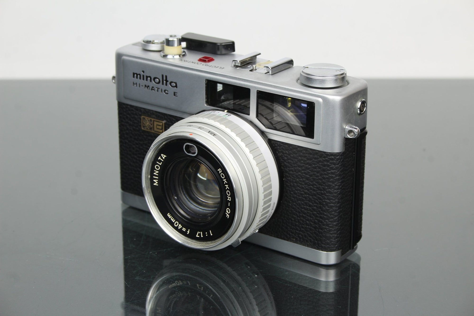 Minolta HI - Matic E - Dutch|Thrift