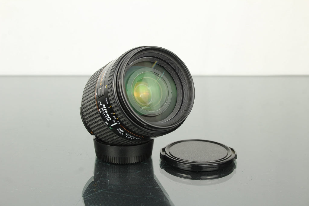 Nikon AF Nikkor 28 - 105mm 1:3.5 - 4.5 D AF mount - Dutch|Thrift