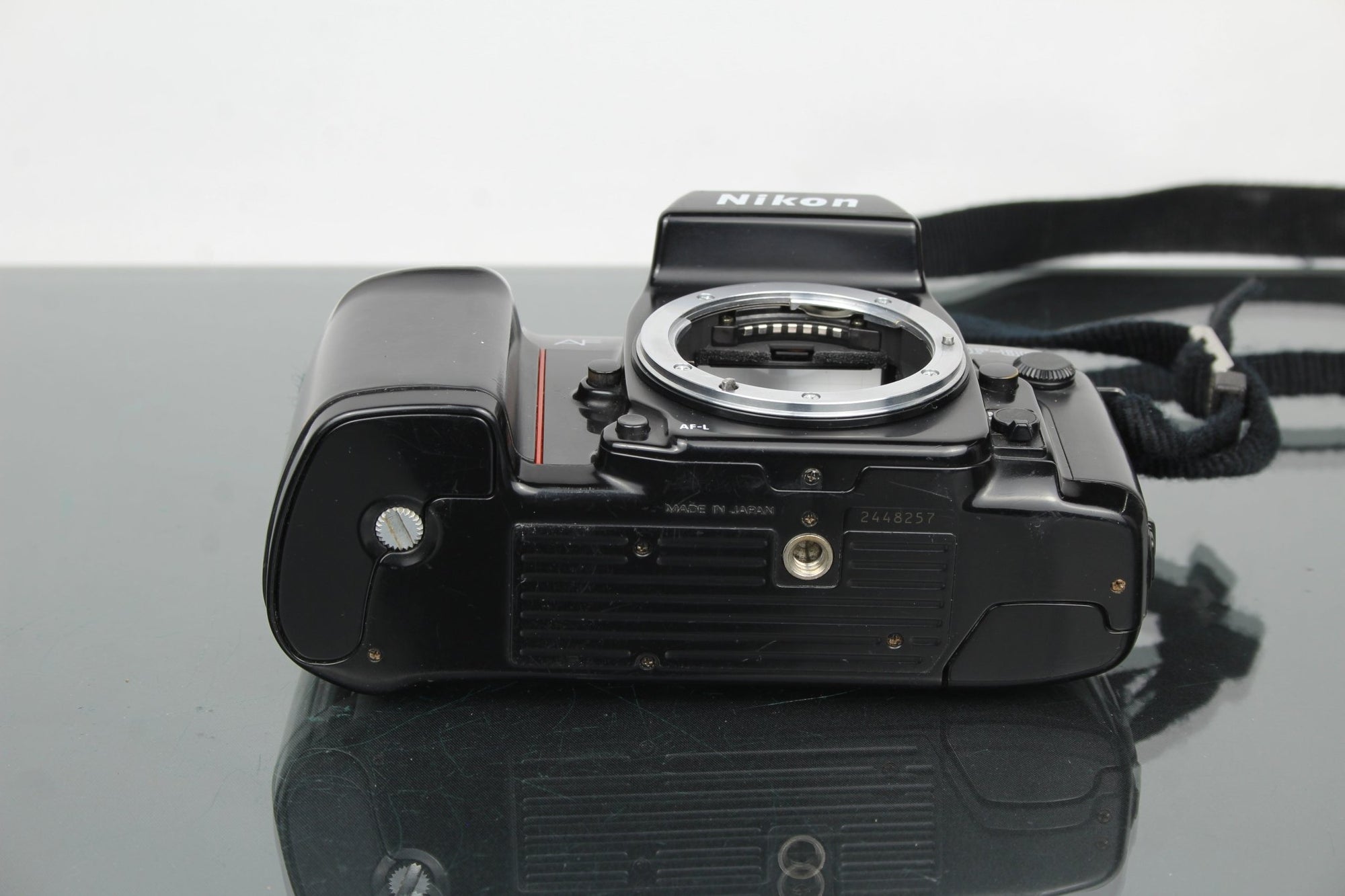 Nikon F - 801 - Dutch|Thrift