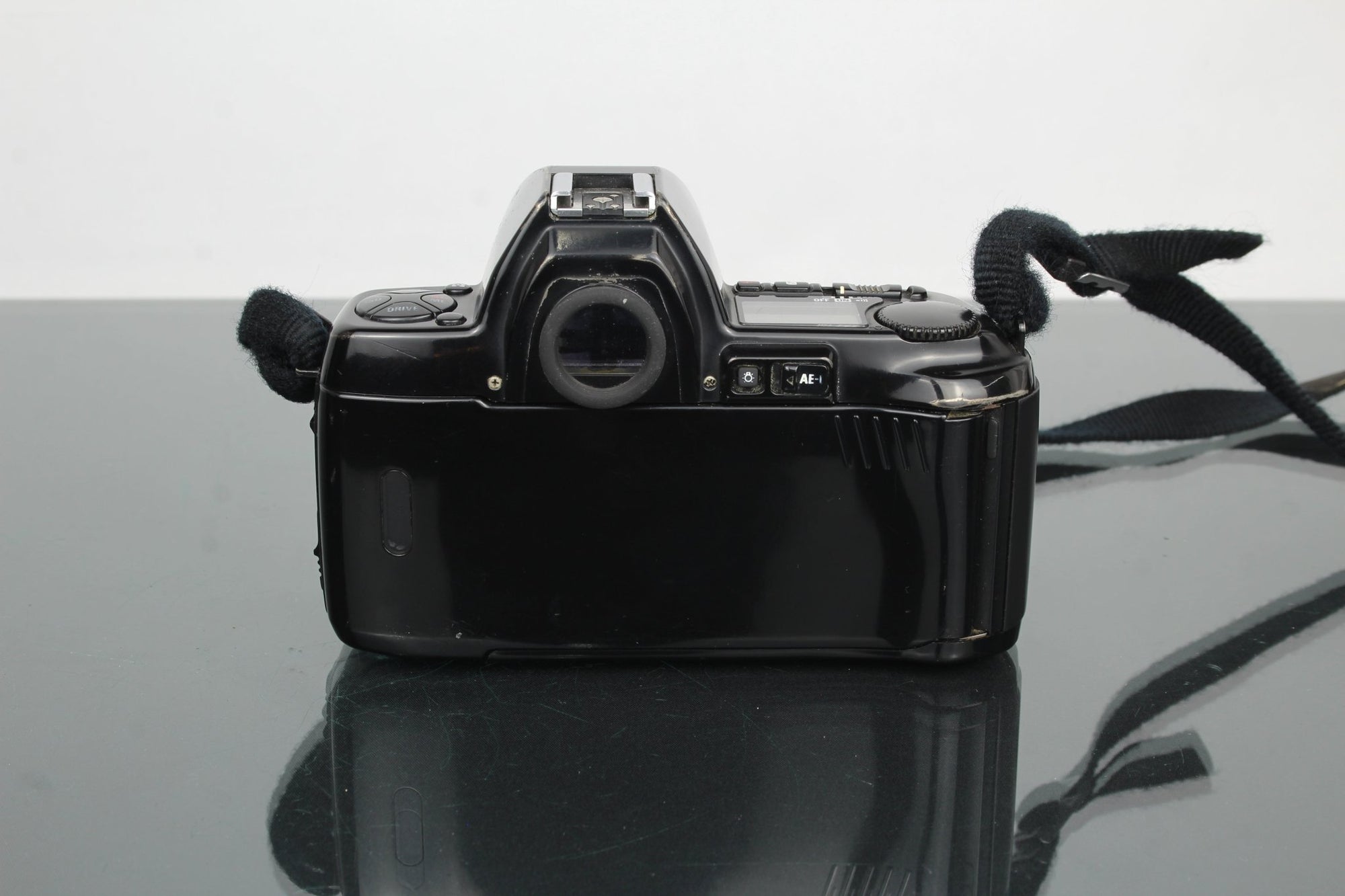 Nikon F - 801 - Dutch|Thrift