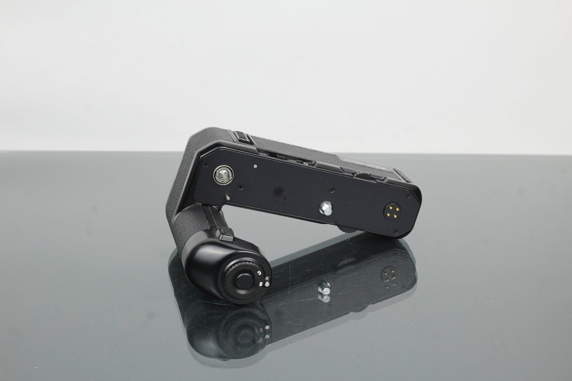 Nikon FM MD - 11 Motor Drive - Dutch|Thrift