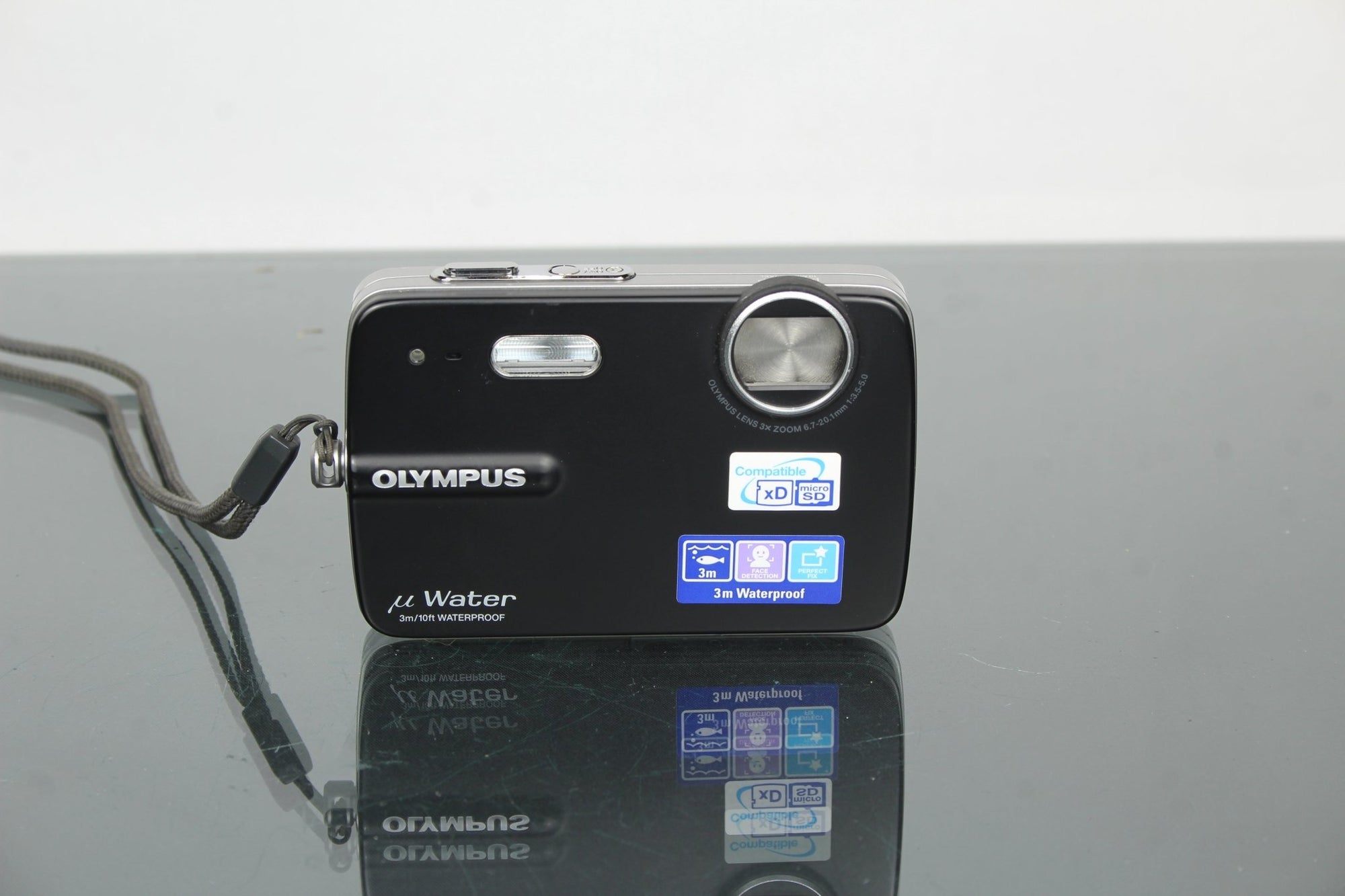 Olympus 550WP Waterproof - Dutch|Thrift