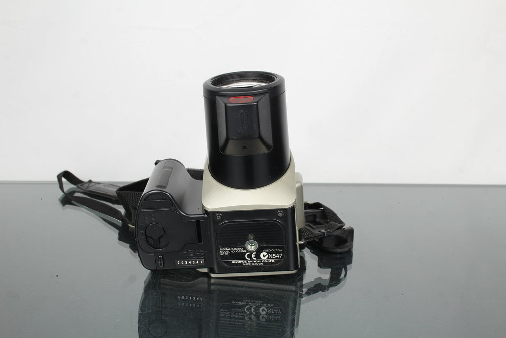 Olympus C - 2500L - Dutch|Thrift