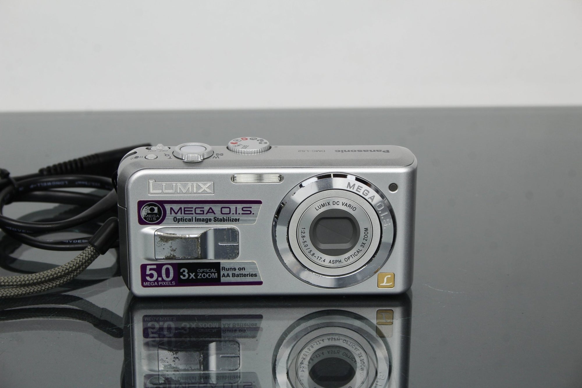 Panasonic Lumix DMC - LS2 - Dutch|Thrift