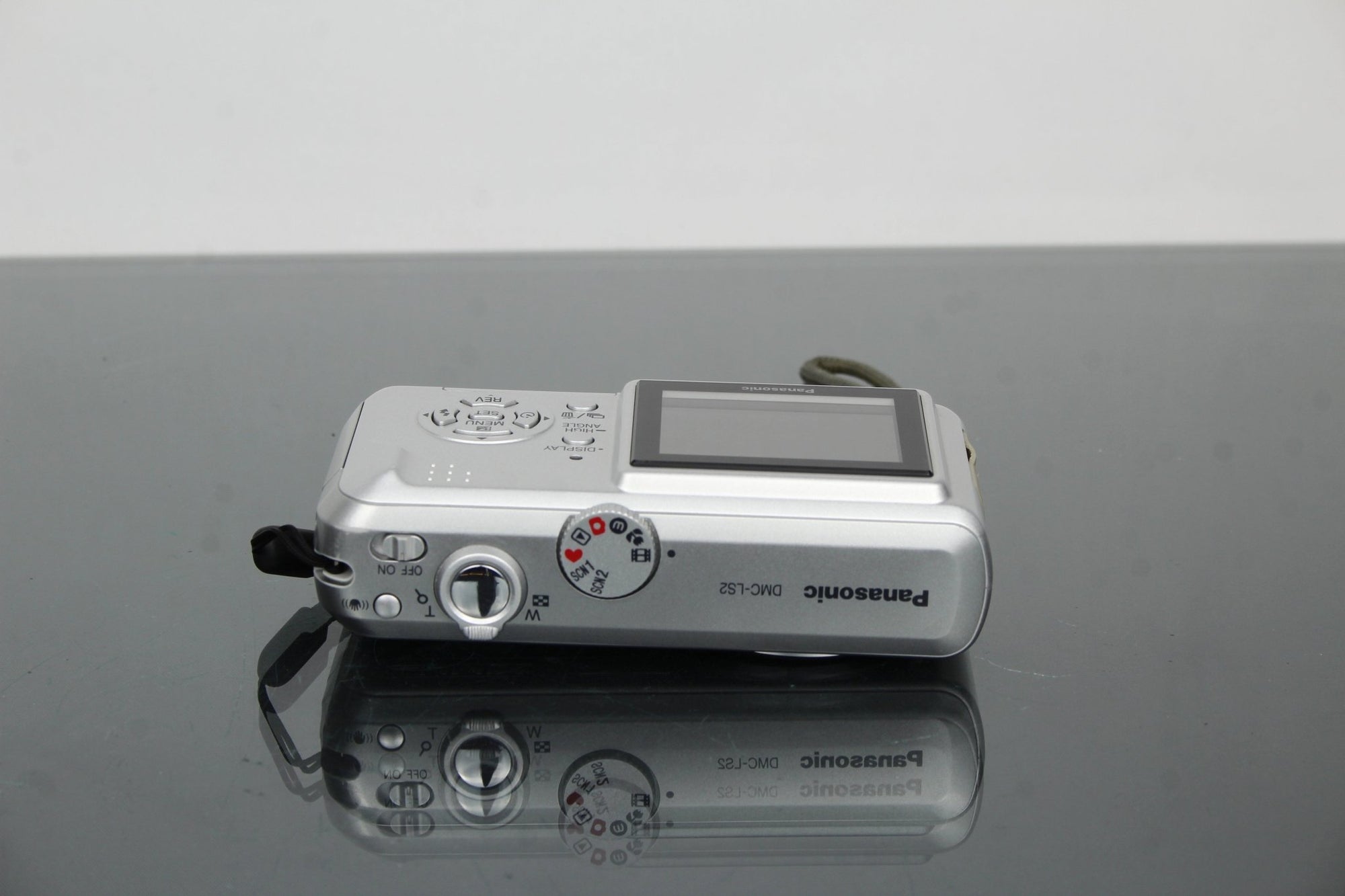 Panasonic Lumix DMC - LS2 - Dutch|Thrift