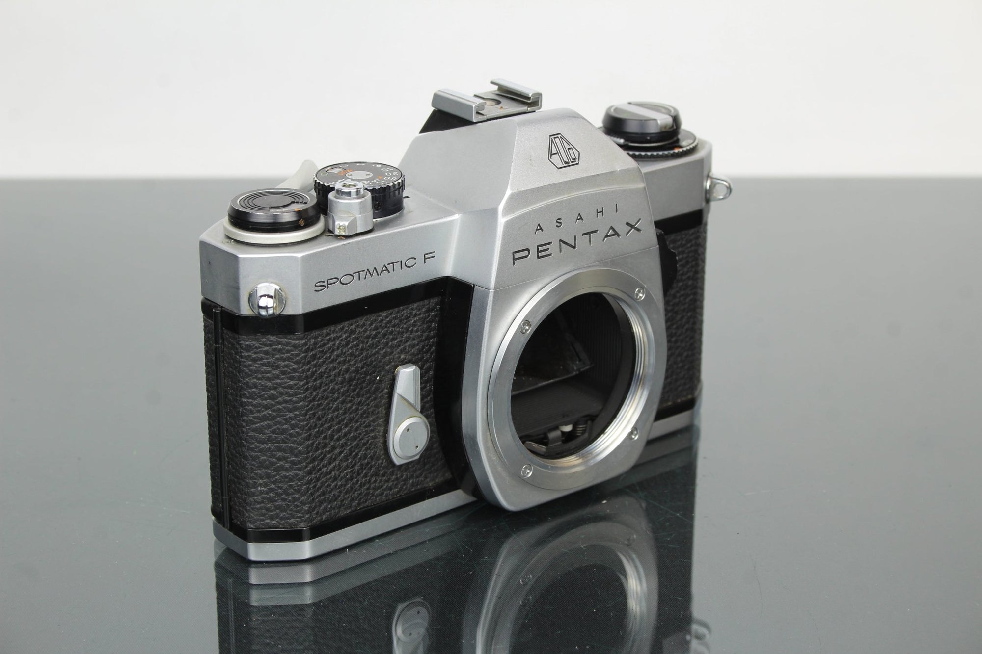 Pentax Asahi Spotmatic F - Dutch|Thrift