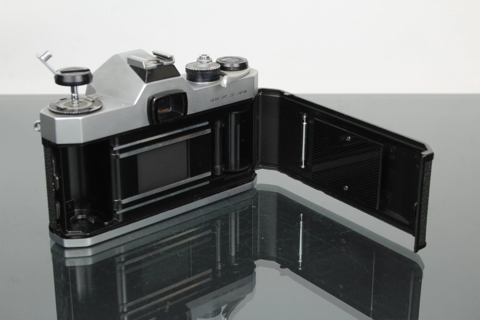 Pentax Asahi Spotmatic F - Dutch|Thrift