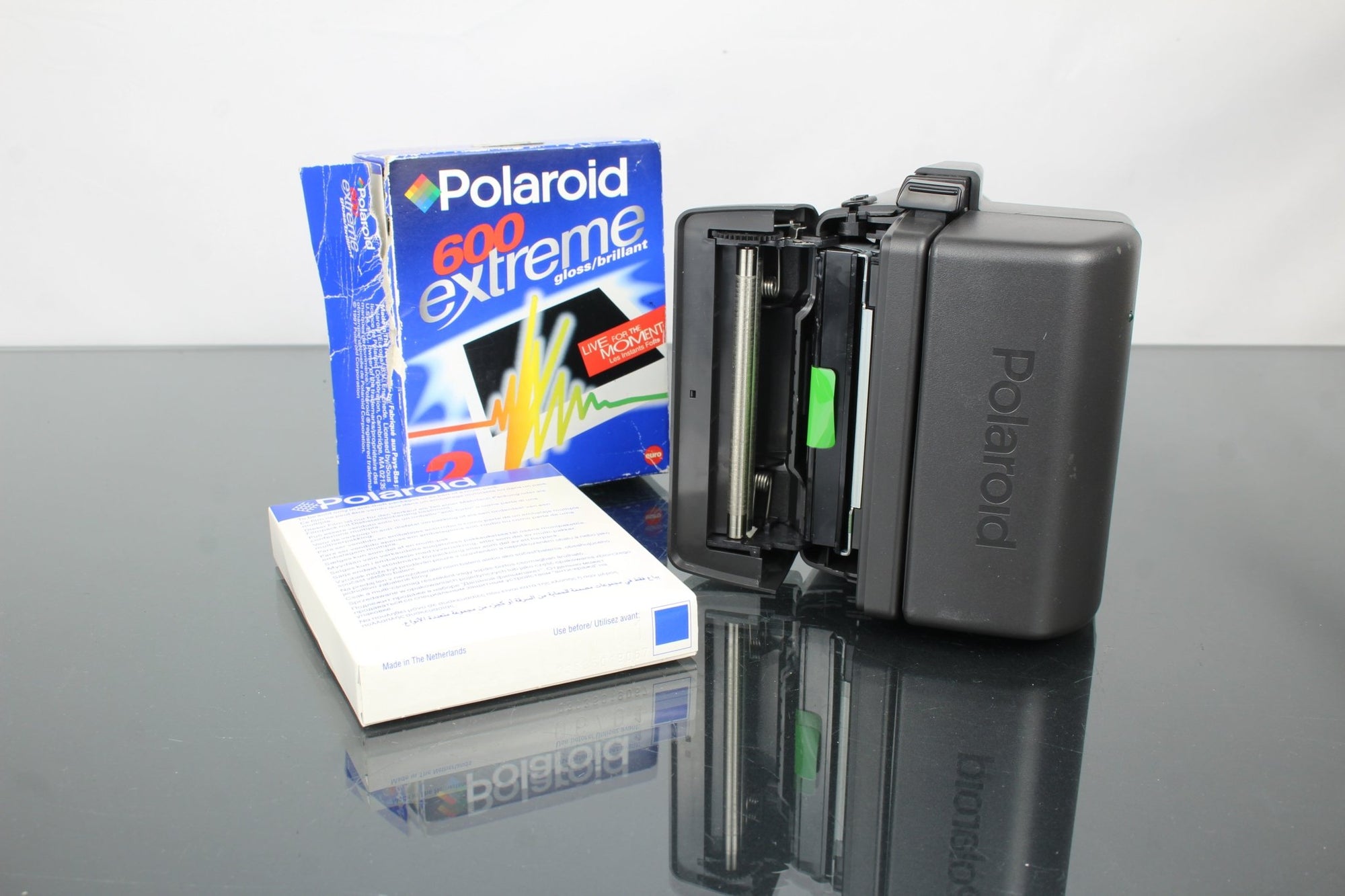 Polaroid 636 Closeup - Dutch|Thrift